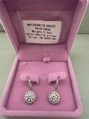 Retail $399 1.0 ct Moissanite Sterling Silver 925 Dangle Earrings in Silver
